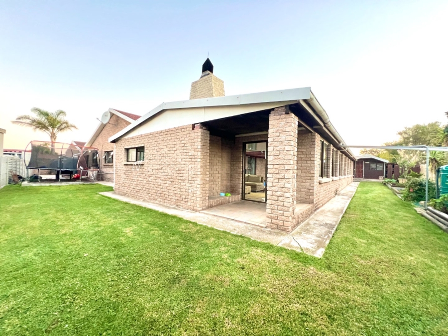 4 Bedroom Property for Sale in Walmer Downs Eastern Cape